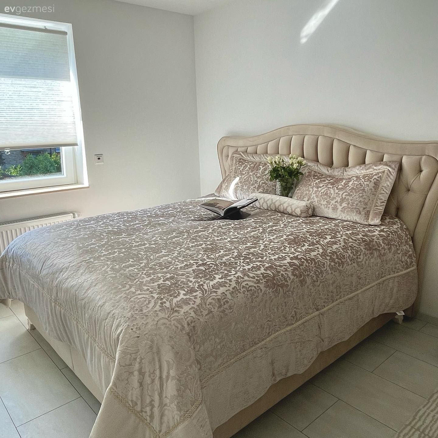 Yatak Odası, Country, Yatak örtüsü, Krem, Yatak başlığı