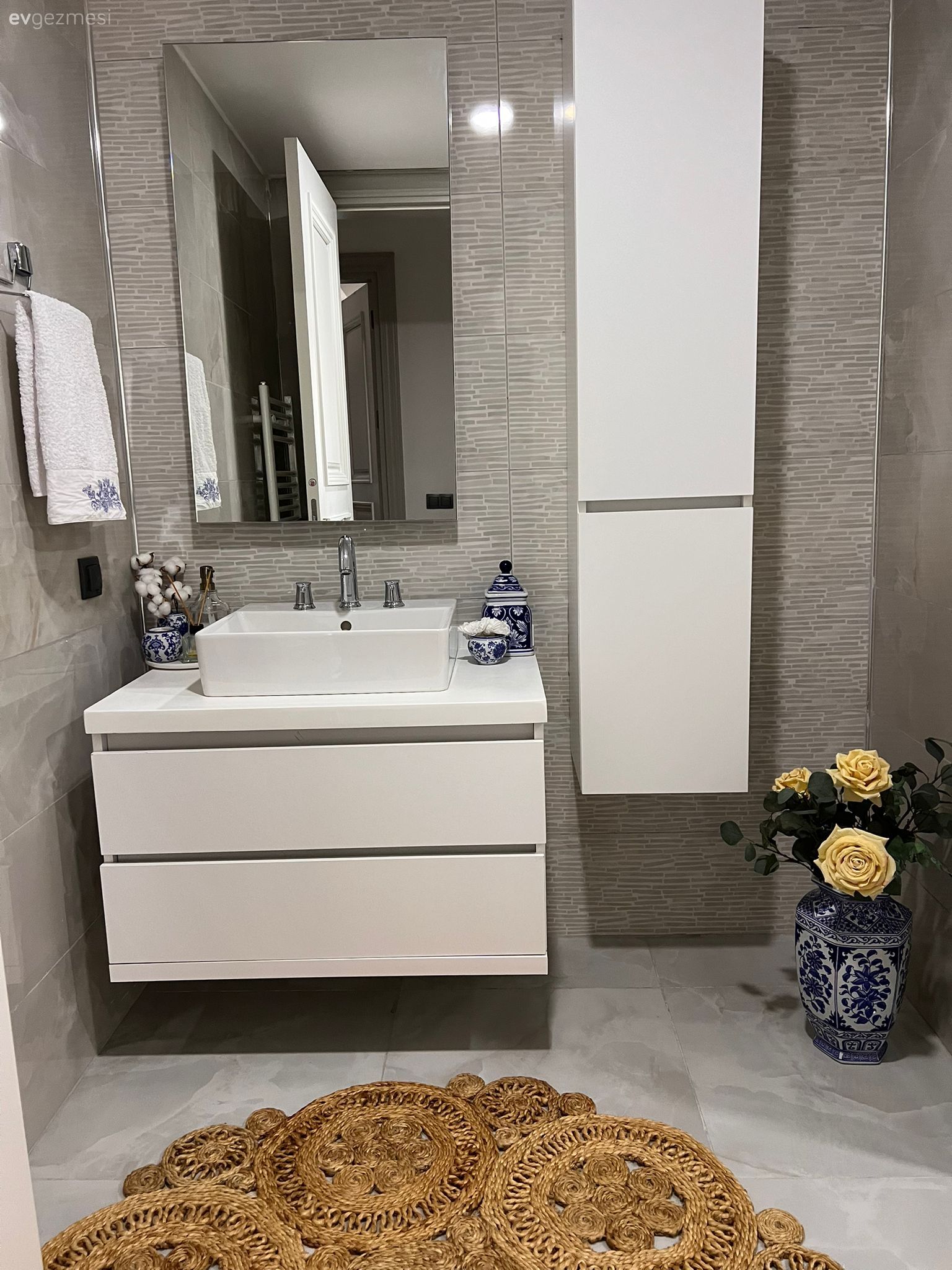 Bu Erzurum Evinde Ayrı Yerlerden Alınan Parçaların Uyumu Var