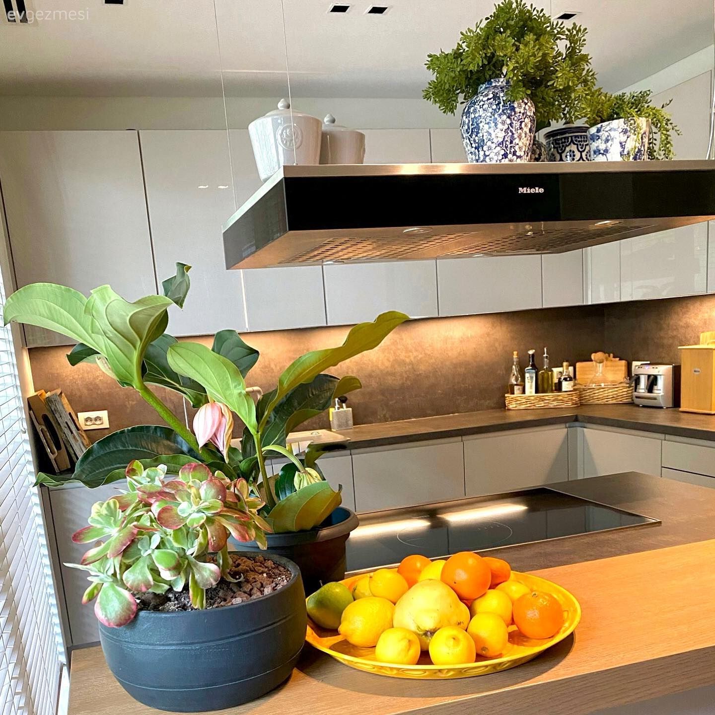 Bodrum'daki Bu Yazlık Özel Yapım Parçalarla Kendi Tarzını Konuşturmuş!