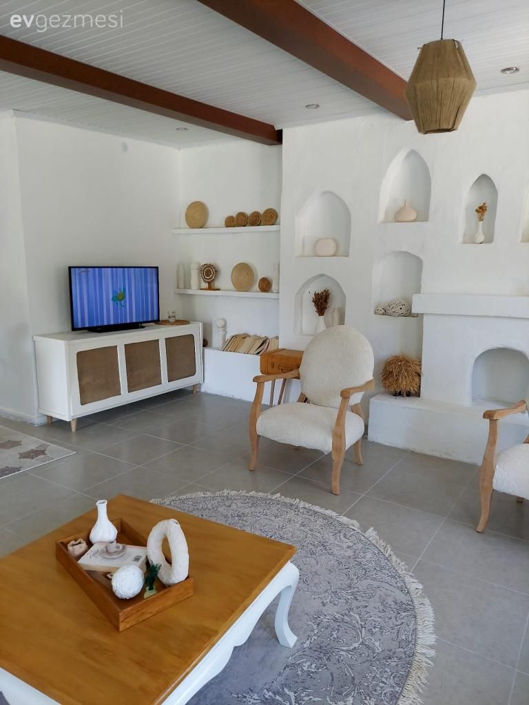 Havuz, Sedir ve Nişlerin Hepsi Gaz Betondan! Yapan da Bizzat Ev Sahibi!