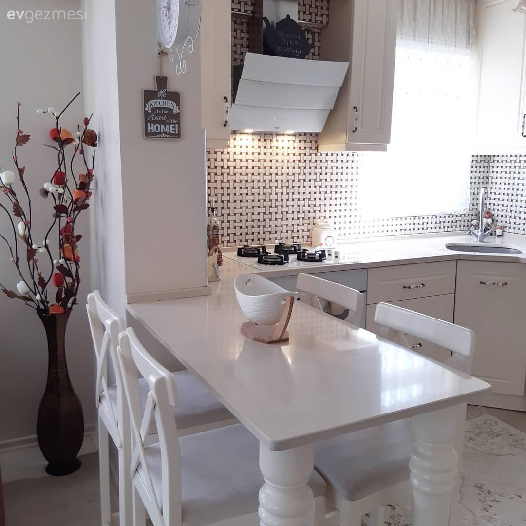 Soft Renklerle Zarif Bir Alan: Hesna Hanım'ın Mutfağı