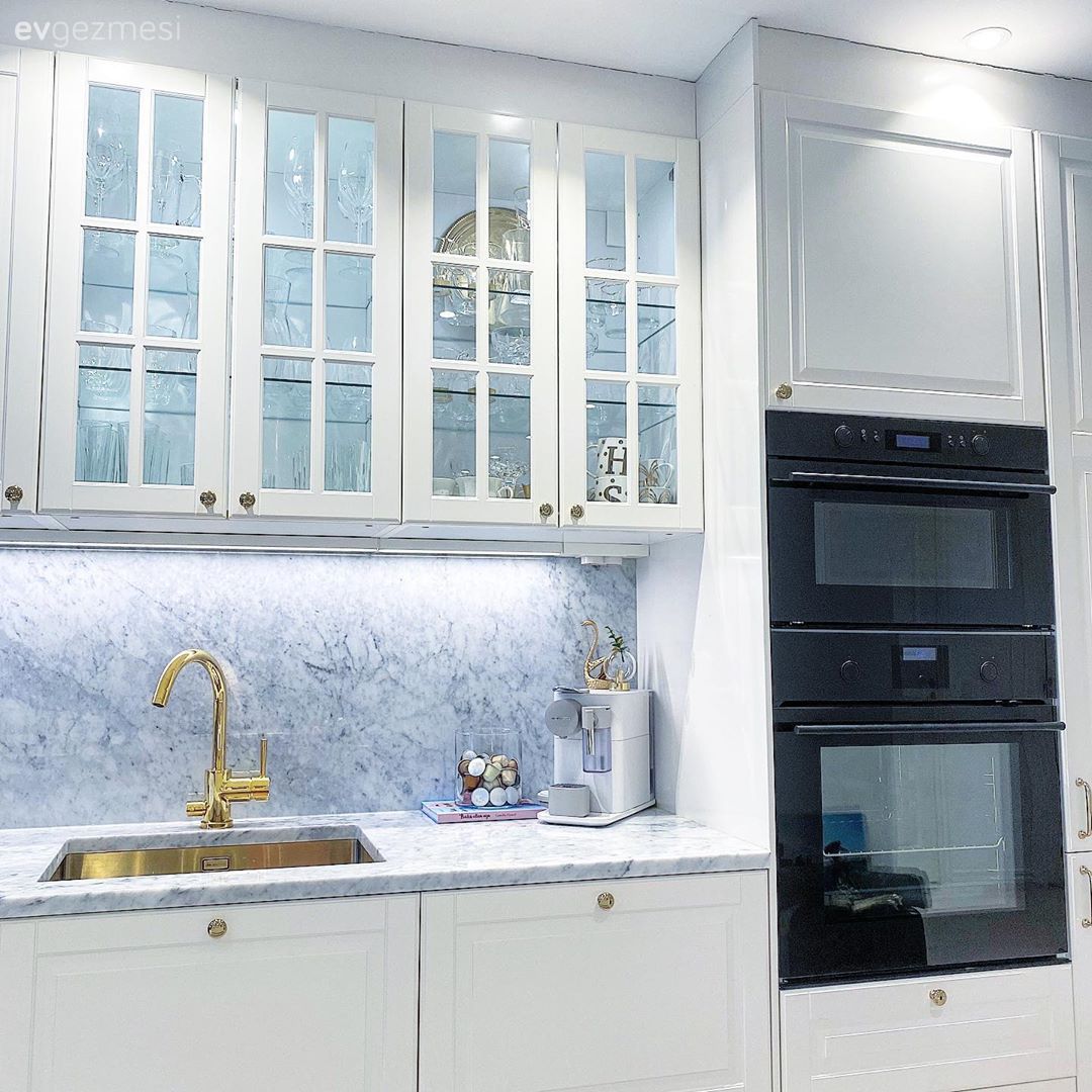 Beyaz, Siyah, Shaker kapaklı dolaplar, Mutfak, Mutfak tezgahı, Mutfak tezgah arası, Altın