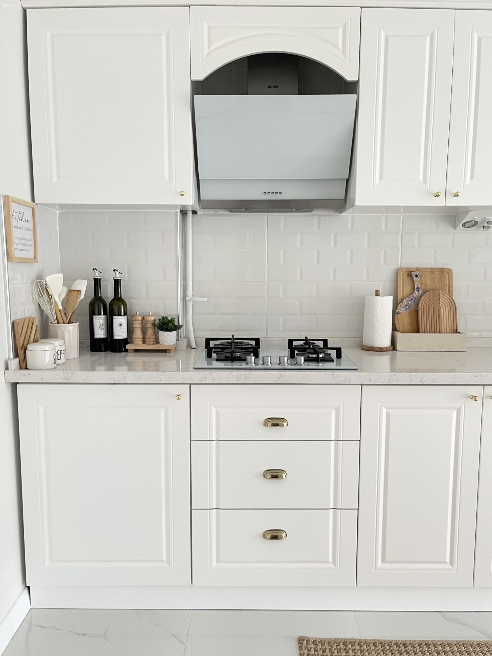 Bu Eskişehir Evinde Mobilyalar Sade Aksesuarlar Hareketli!