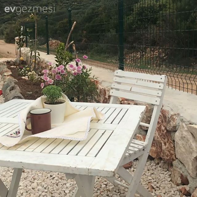 Bahçe, Beyaz, Bahçe masası, Sandalye