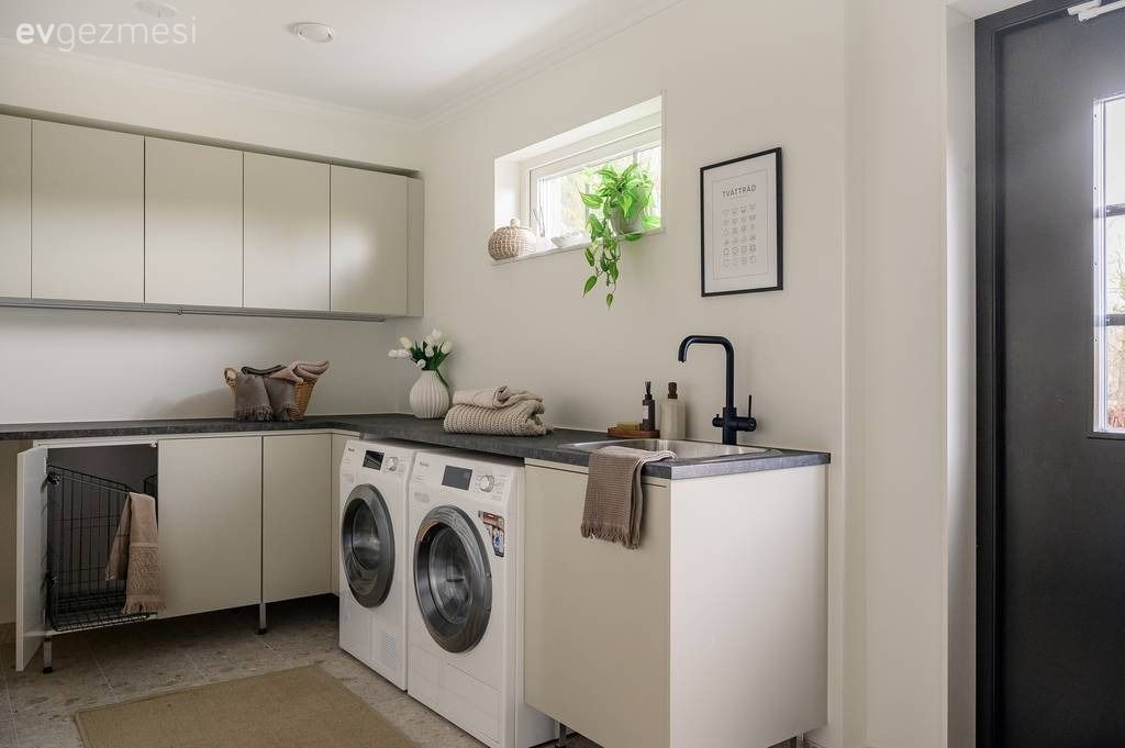 183 M2'lik Balkonlu Bu Evin Arka Cephesinde İskele Veranda Var