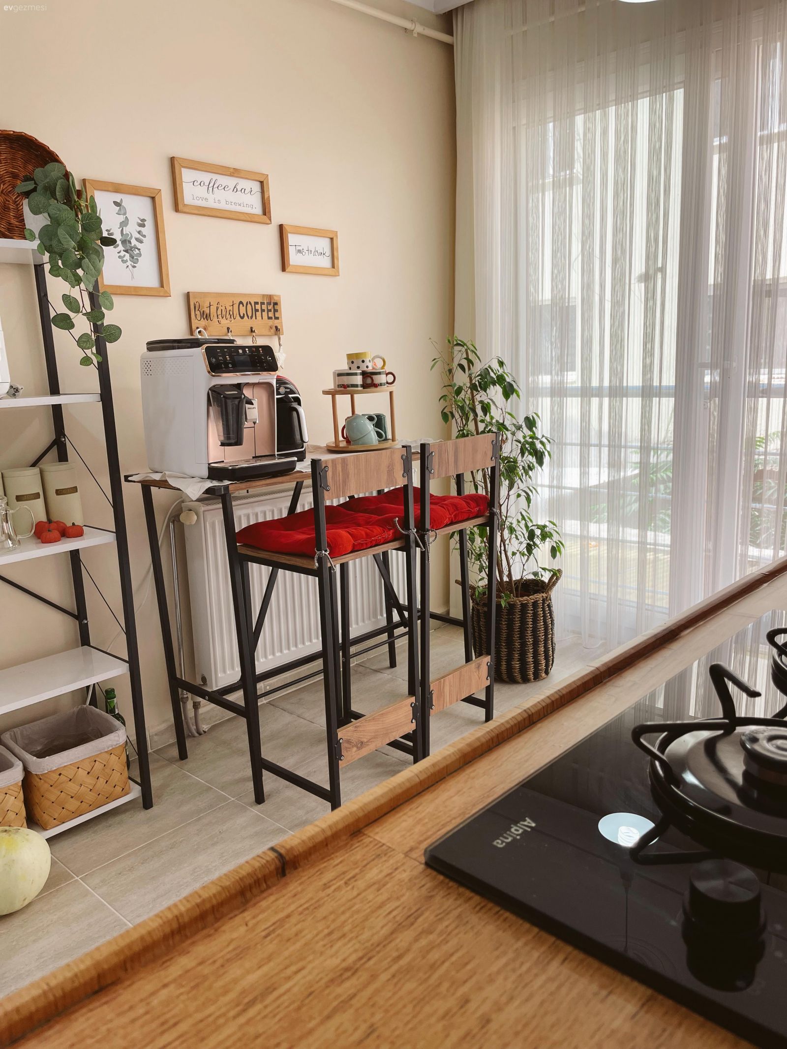 Bu Manisa Evinde Bohem Stil Sıcaklık Kaynağı!