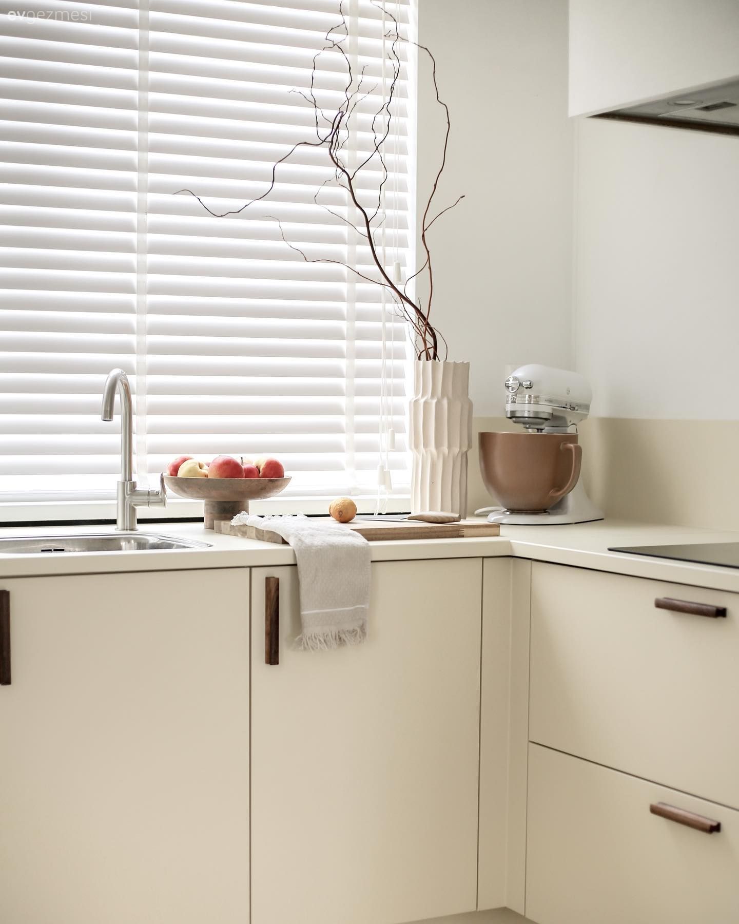 İskandinav Ruhunu Kuşanmış Bu Dekor Oldukça Ferah!