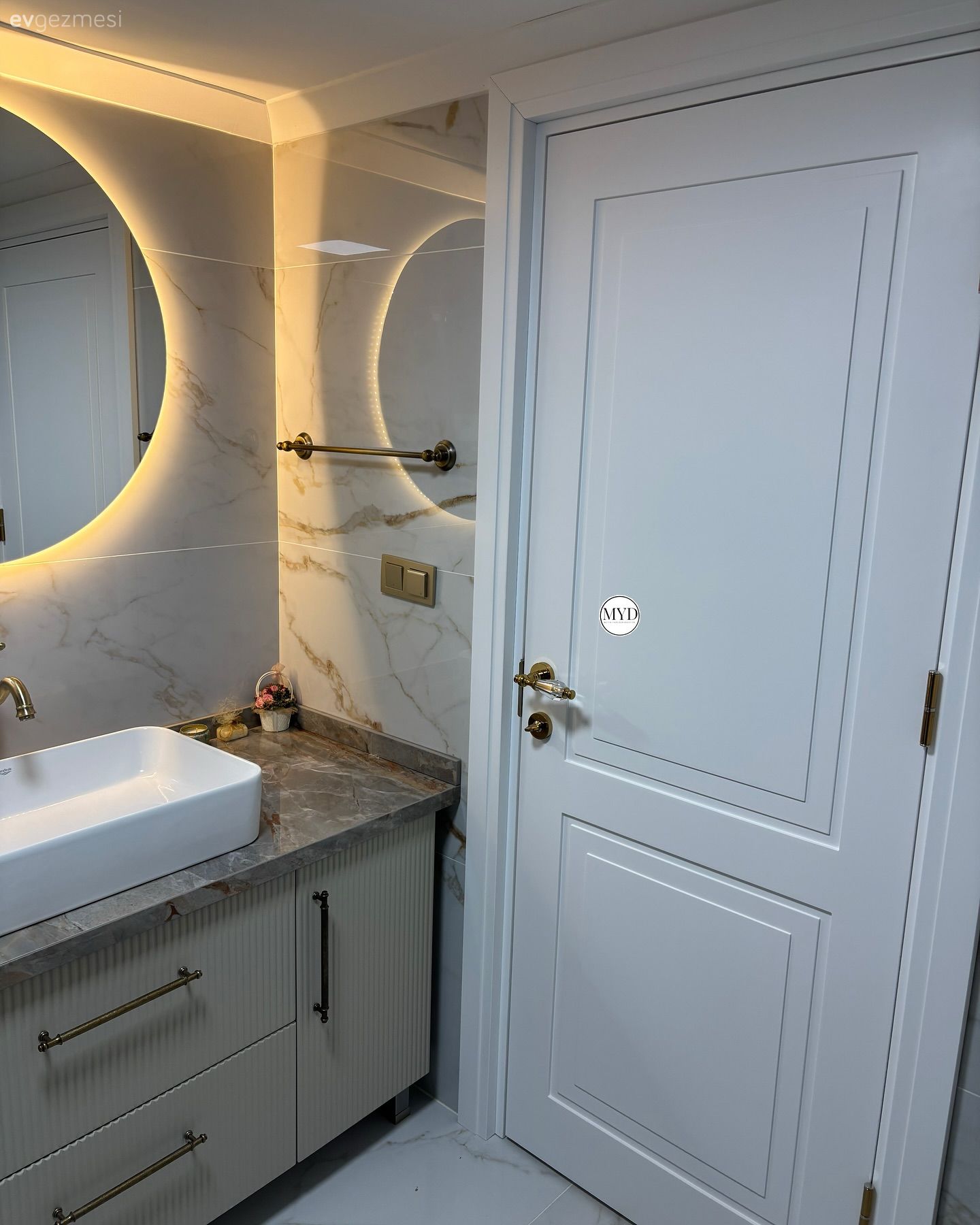 Mutfak ve Banyolar Yeni Halleriyle Modern Görünüme Geçmiş