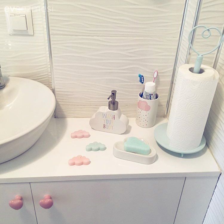 Ev Gezmesi: Bayramlıklarını Giymiş Şeker Gibi Bir Ev