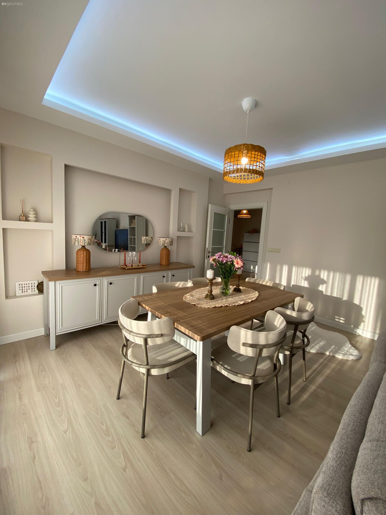 Bu Trabzon Evinde Balkondan Salona Her Yer Enerjik