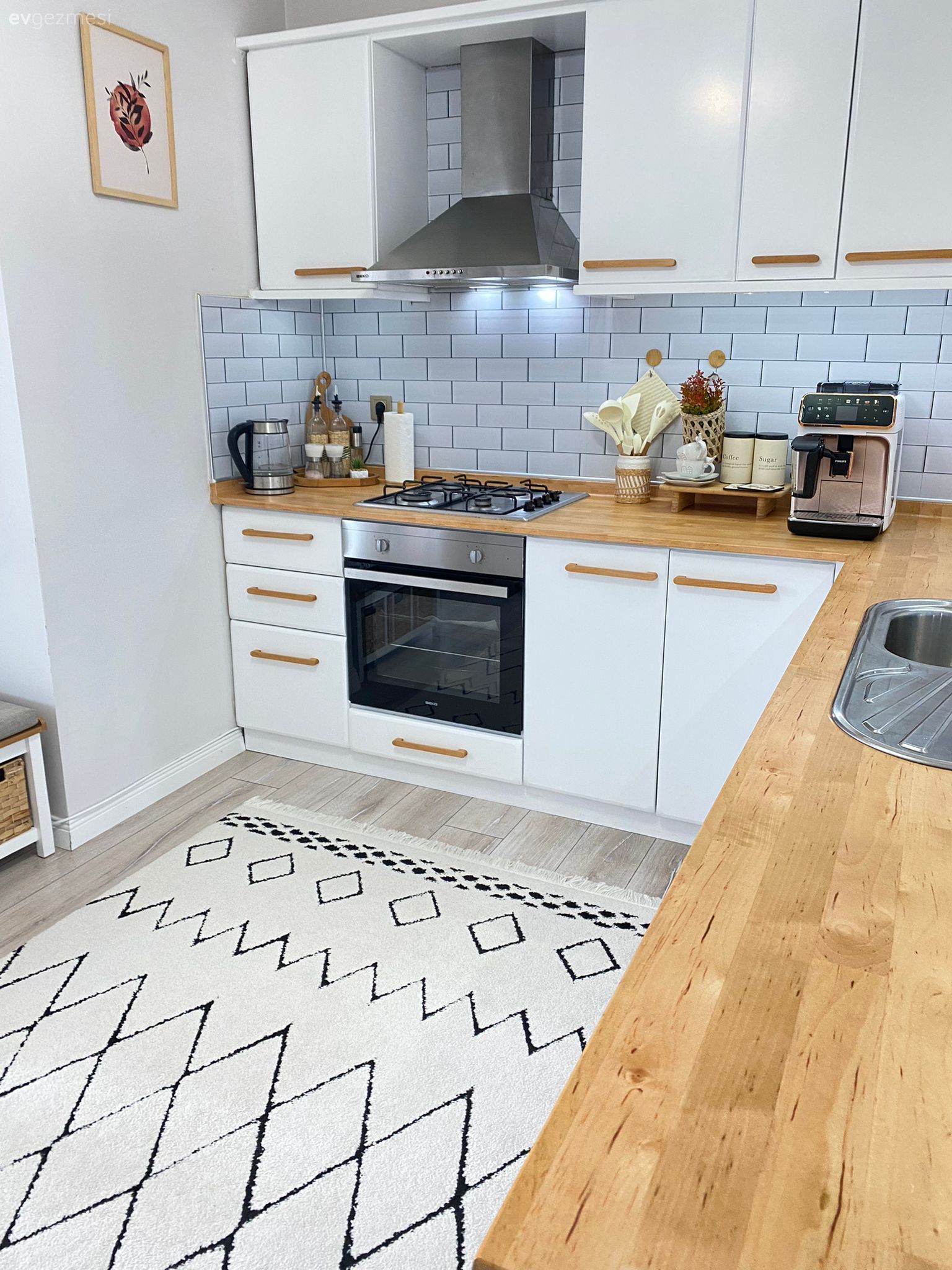 Ucuzdan Pahalıya: Mutfak Tezgahı Yenilemenin Farklı Yolları ve Maliyeti