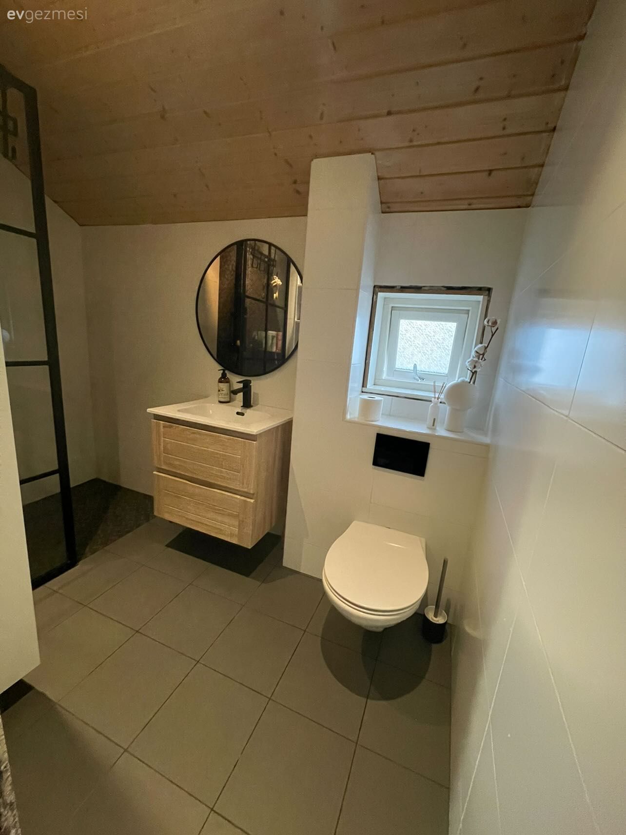 Banyo, İskandinav, Beyaz, Banyo dolabı, Banyo seramikleri, Banyo aynası, Duşakabin
