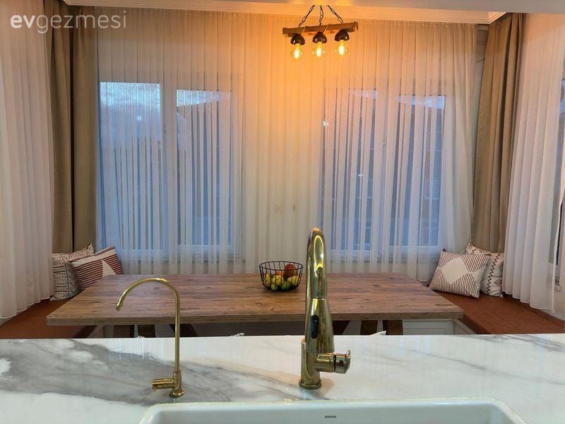 Beyaz, Kahverengi, Tül perde, Perde, Fon perde, Sedir, Ada mutfak, Mutfak, Mutfak Avize Modelleri