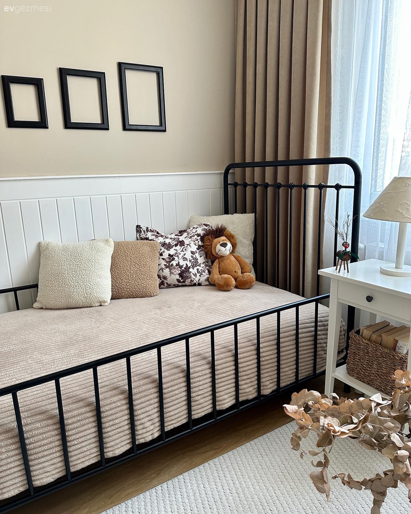 Ev Gezmesi: Country Ruhu Hissettiren Romantik Bir İstanbul Evi!