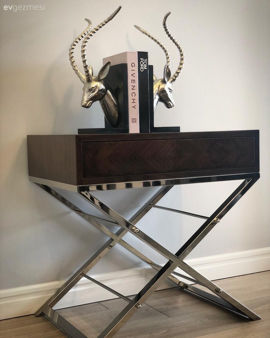 Bu Evin İçindeki En Küçük Obje Bile Art Dekodan Bir Şeyler Almış