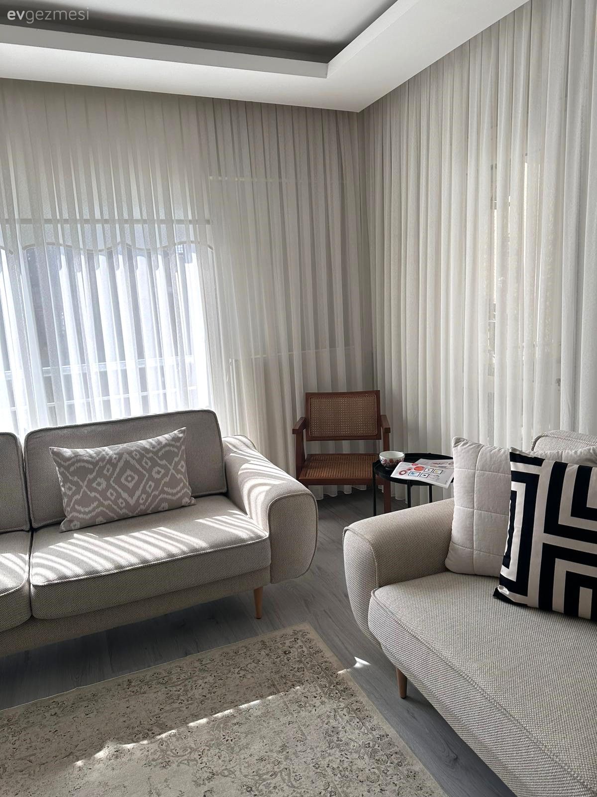 Bu Aydın Evinde Sadeliğin Önüne Geçecek Bir Şeye İzin Yok!