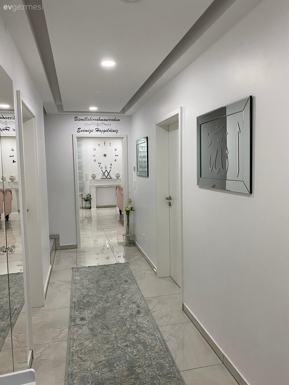 Bu Evde Işıltı ve Sükunet Dengesi Oldukça İyi Ayarlanmış!