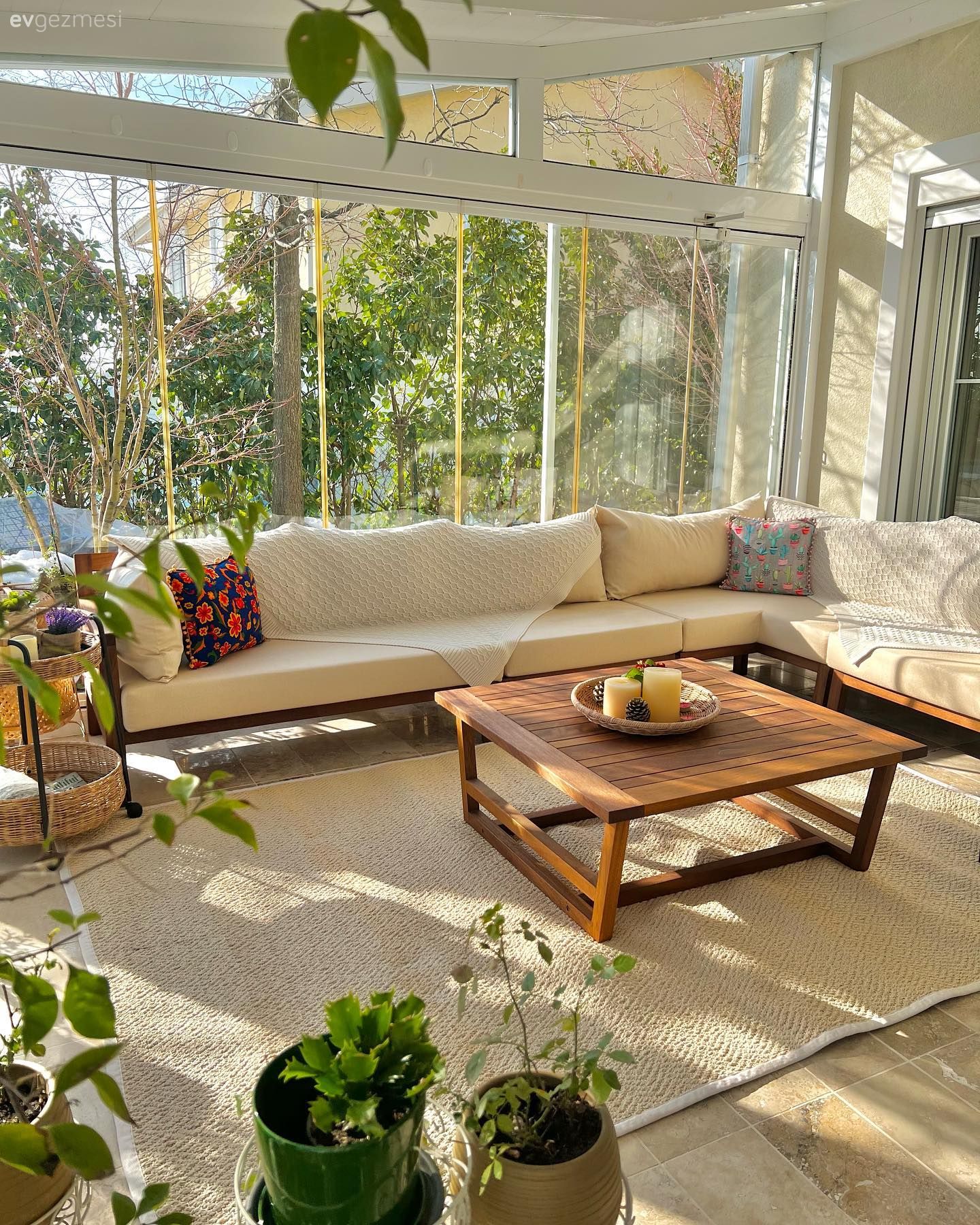 Sebzesi Bahçeden Enerjisi En Tepeden: İstanbul'dan Bir Harikalar Diyarı