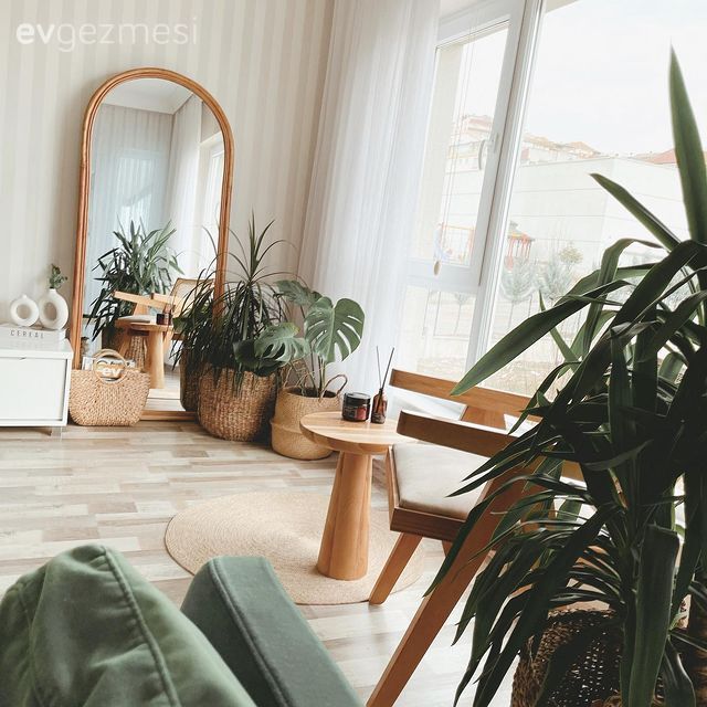 Bu Ankara Evinde Yeşilin Sakinliğine Ahşabın Sıcaklığı Karışmış!