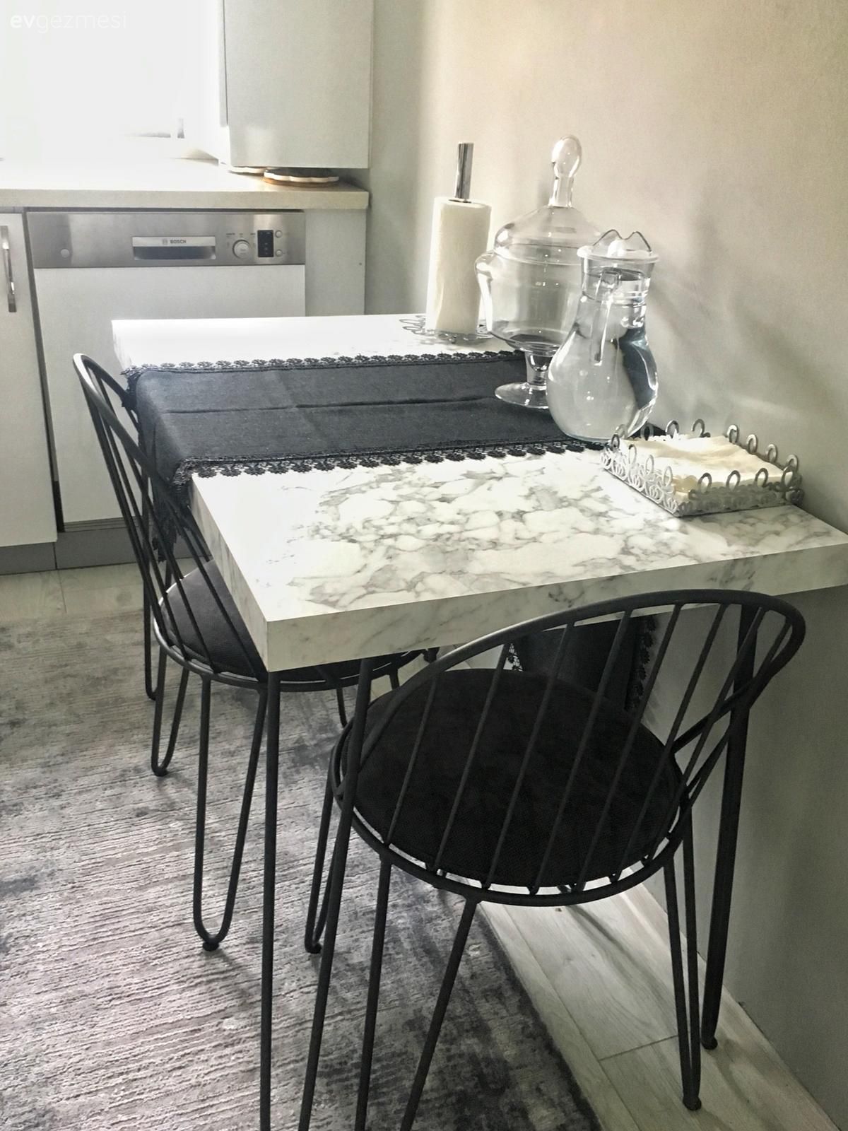 Mutfak masası, Sandalye, Beyaz, Siyah