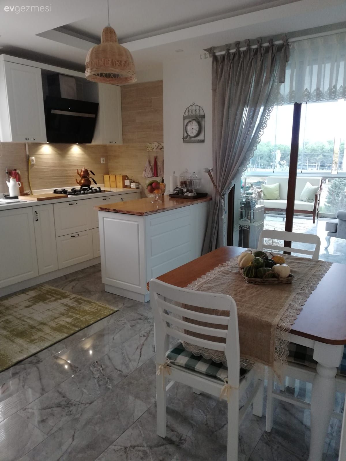 Yılın En Sevilenleri: 2020 Yılından Ev Gezmeleri-4