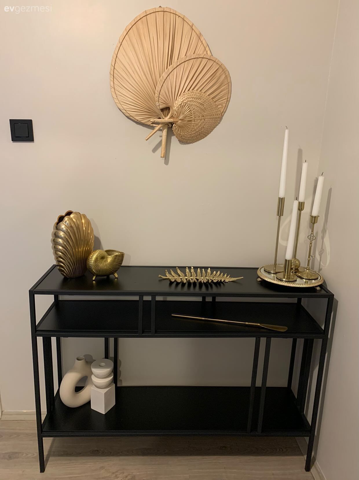 Bu Ankara Evi Zıt Kutupların Kontrasını Oldukça Sevmiş!