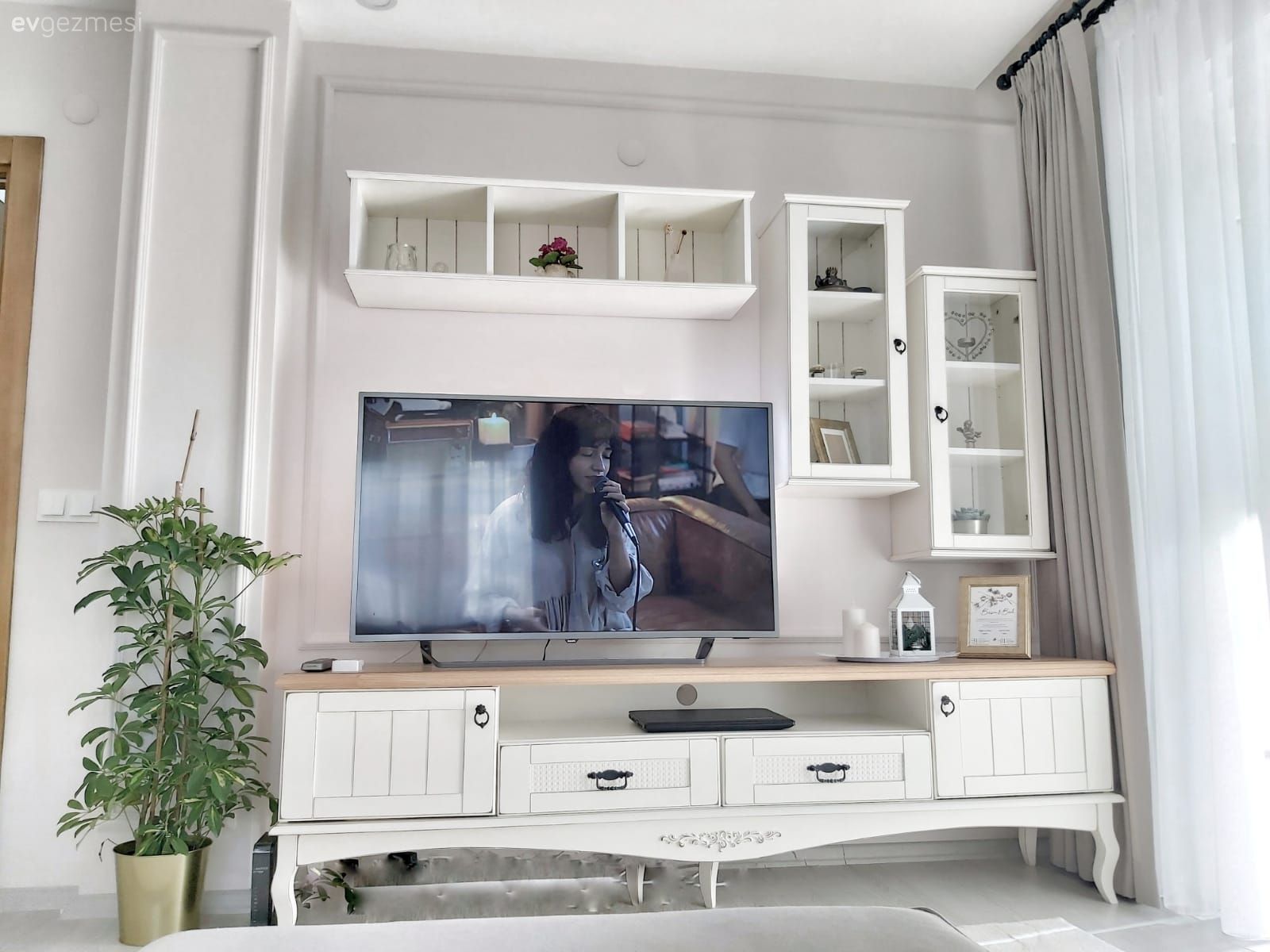 Ev Gezmesi: Ferahlık ve Huzur Saçan Bir Antalya Evi