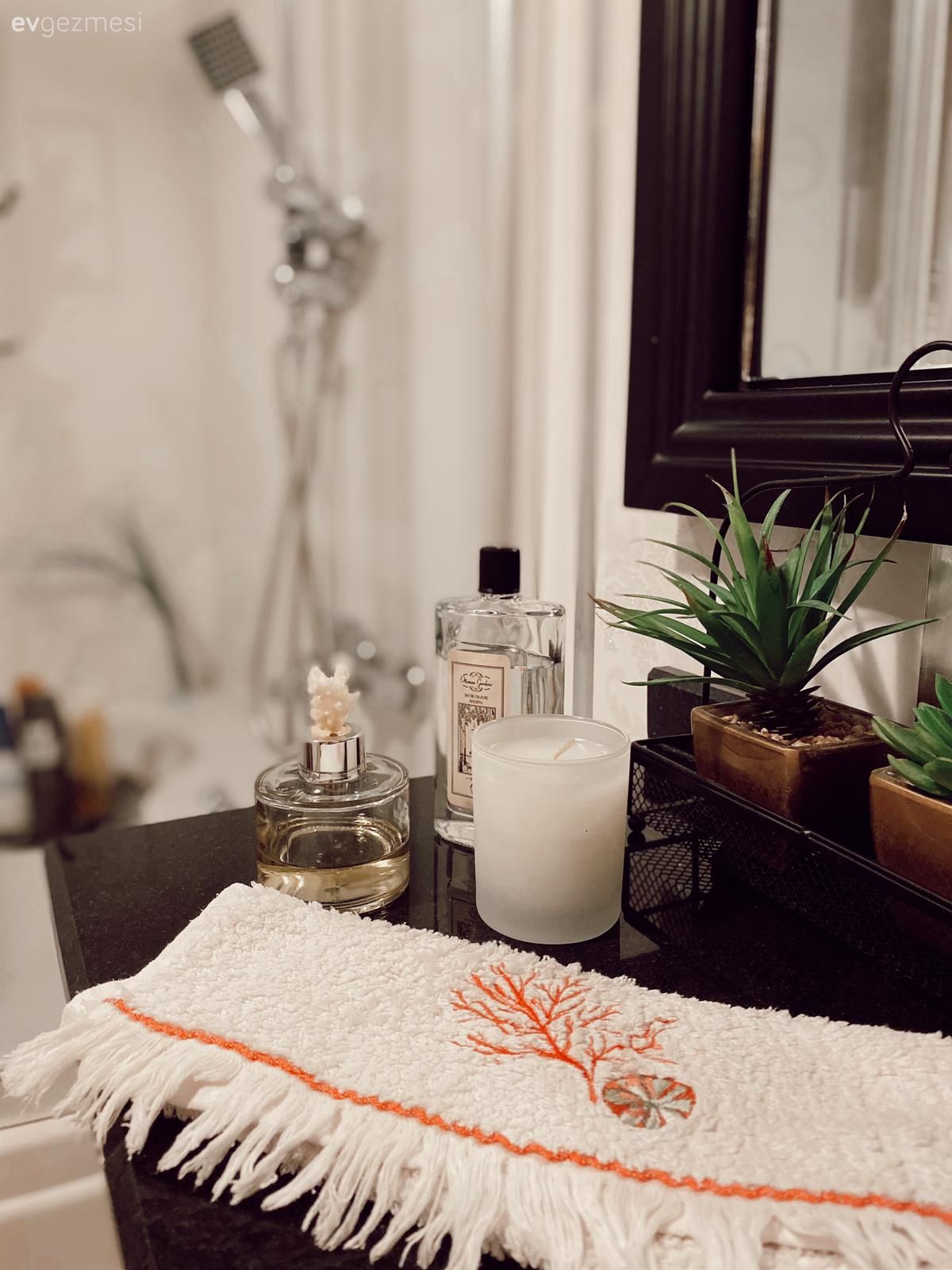 Banyo, Siyah, Banyo aksesuarları