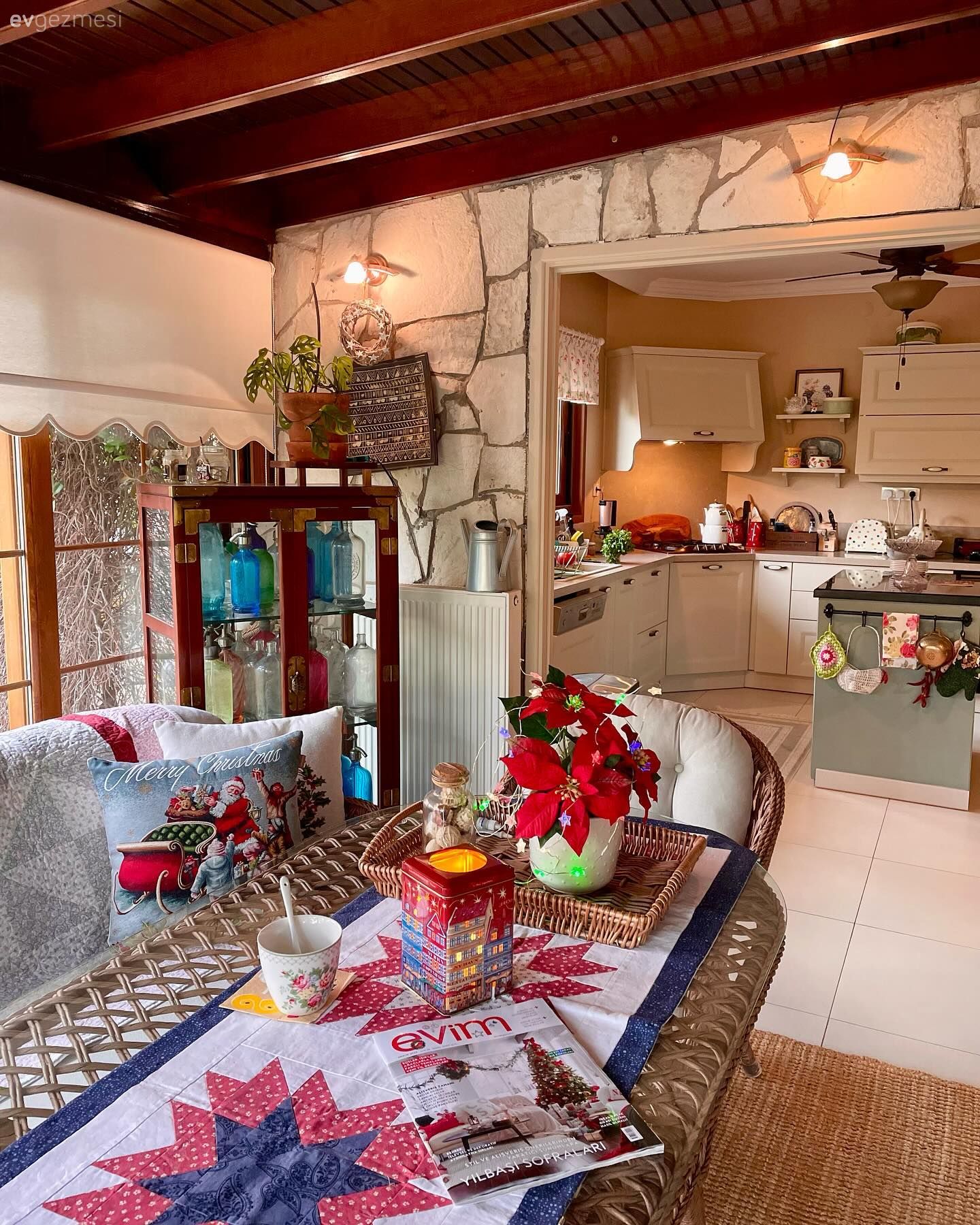 Yeni Yılın Heyecanını Her Köşesine Yansıtmış Yılbaşı Konseptli Dekorlar!