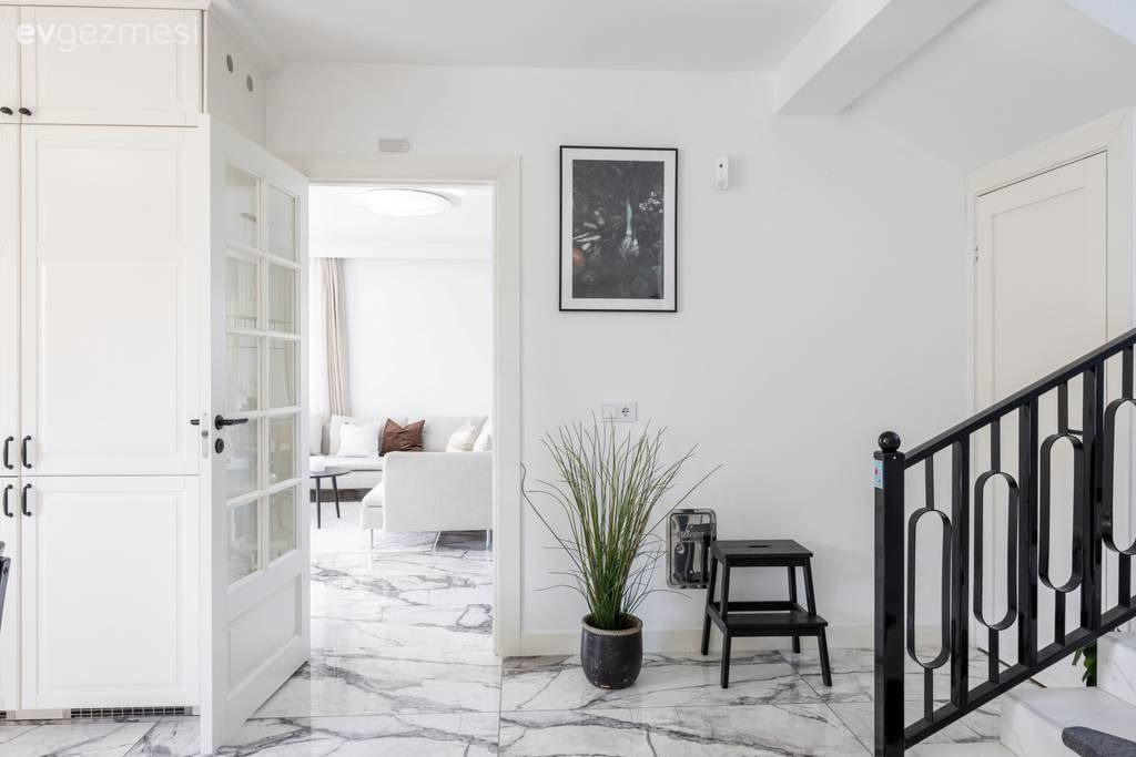 Seyir Terası ile Tasarımın Nimetlerini Güzelce Yansıtan Bir Villa