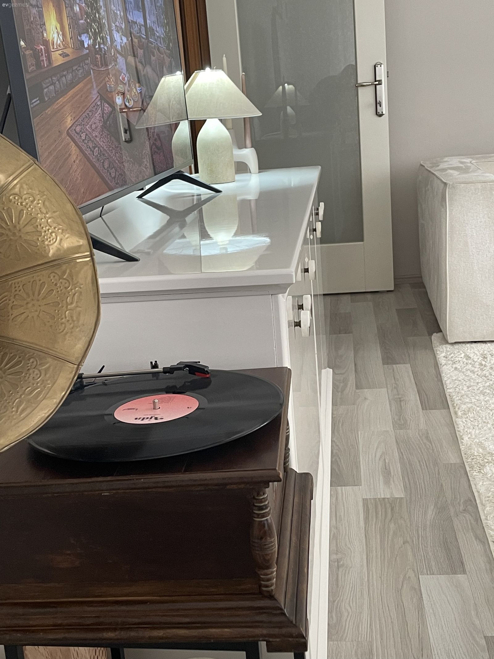 Tv ünitesi, Tv ünitesi aksesuarları, Ev Aksesuar, Beyaz