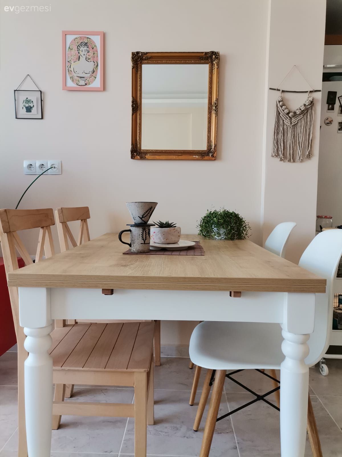 Yemek Odası, İskandinav, Beyaz, Ahşap Mobilya, Ayna, Makrome, Sandalye, Yemek masası