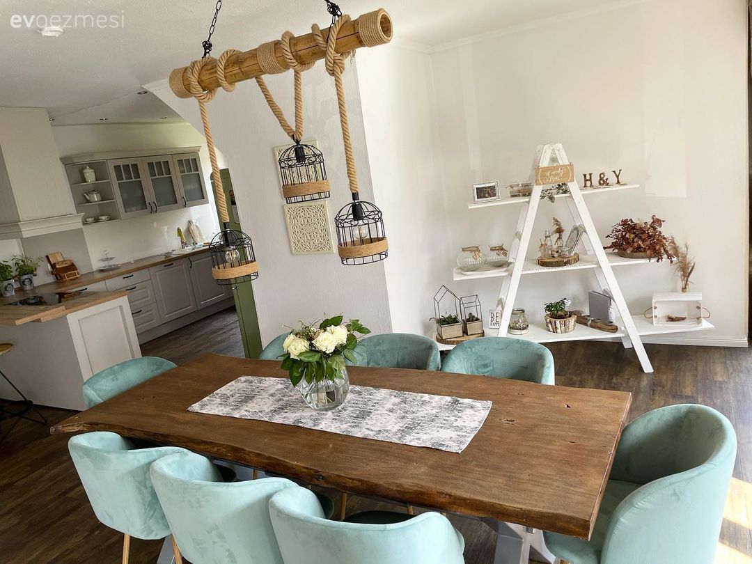 Odalar Arasındaki Sınırların Kaldırıldığı Bu Ev Çok Ferah