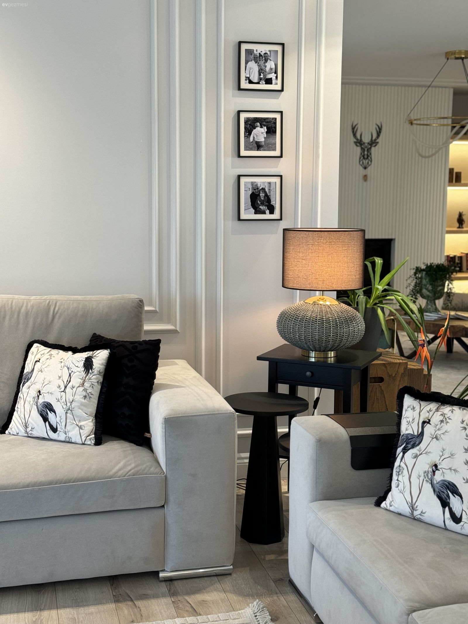 Bu İstanbul Evinde Aksesuarların Değişimi Alana Yeni Bir Soluk Katmış!