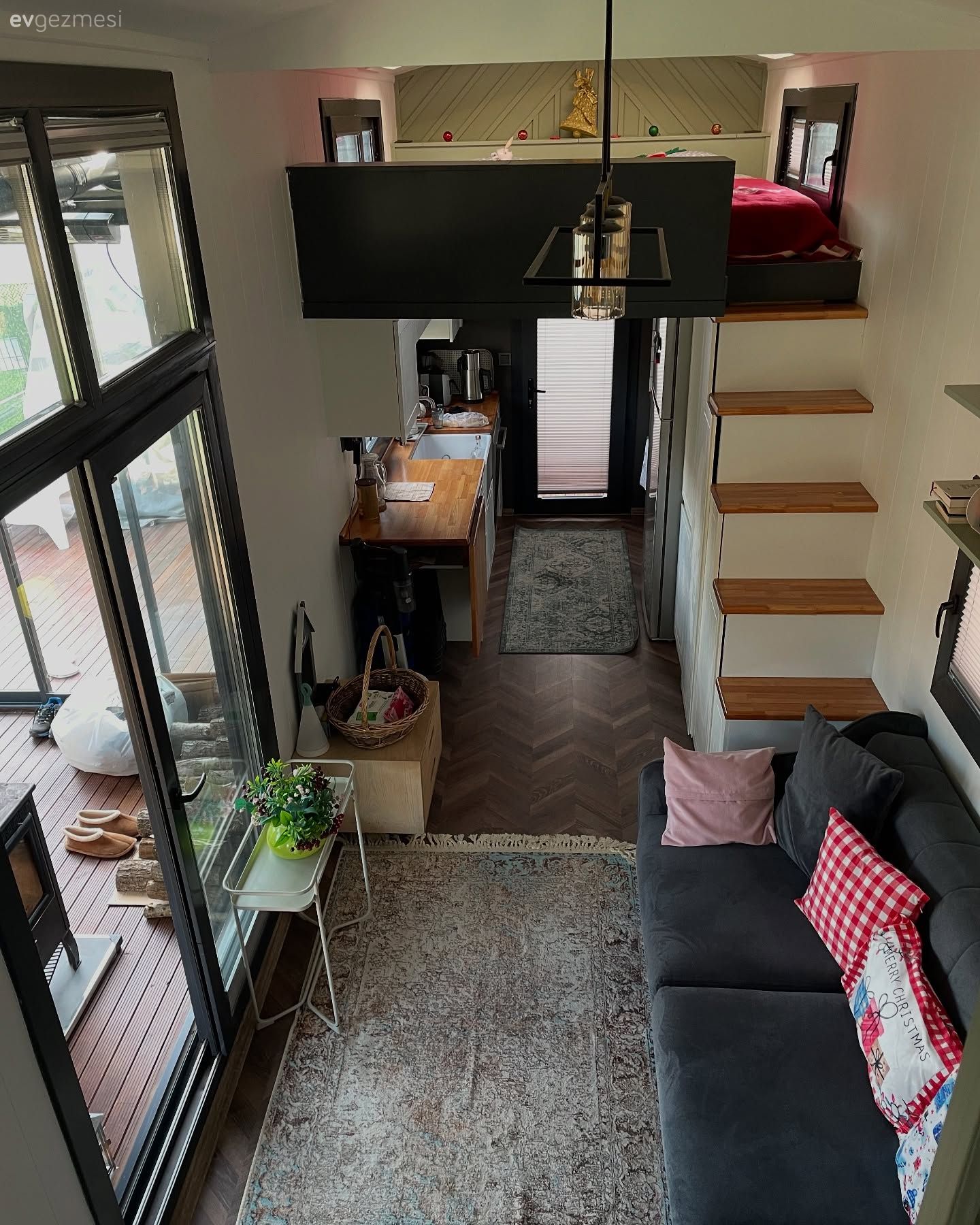 İstanbul'da Ama Sakinliğin İçinde: 30 M2'lik Bir Küçük Ev