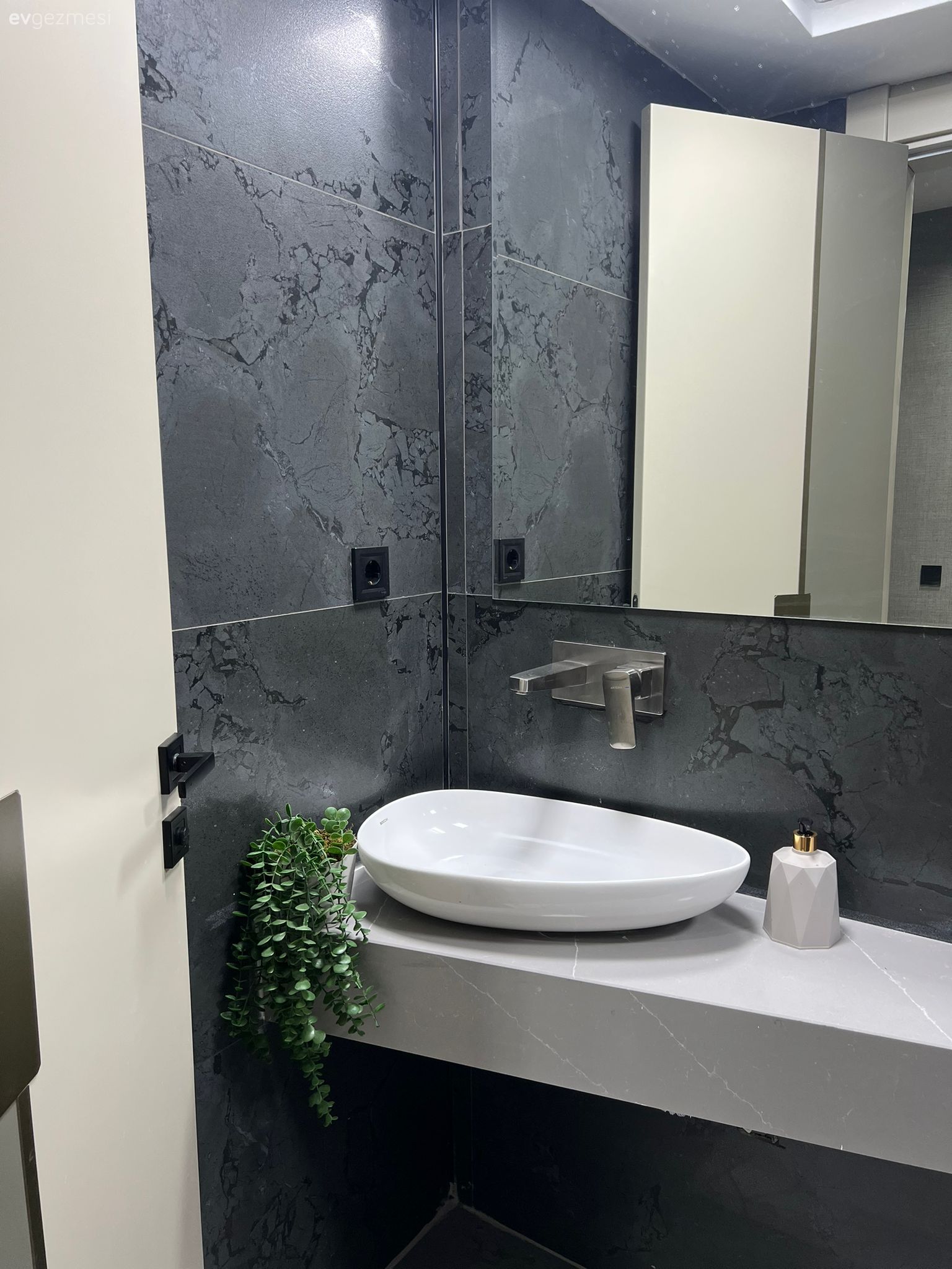 Banyo aynası, Banyo, Gri, Beyaz, Banyo seramikleri