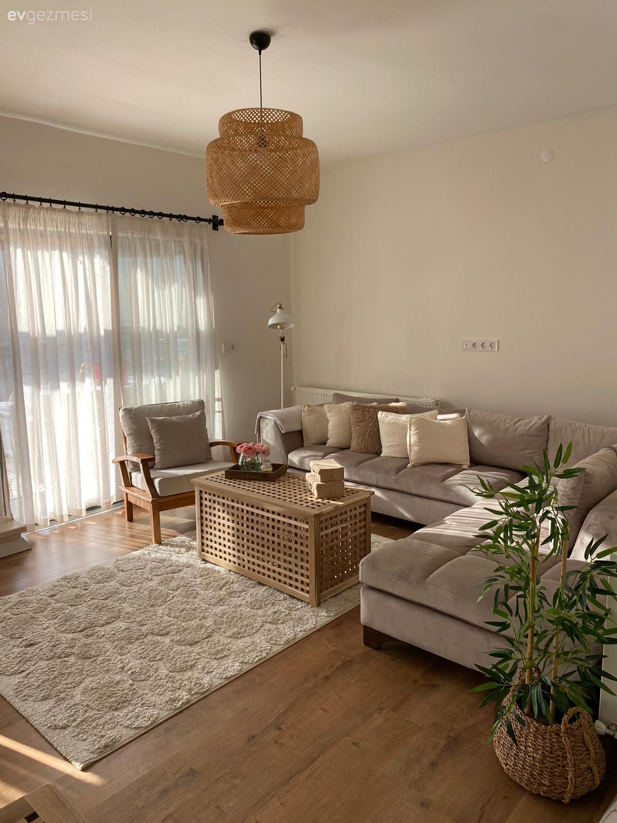 Artvin'deki Bu 144 M2'lik Ev Köy Hayatına Alışmış Villa Kıvamında!