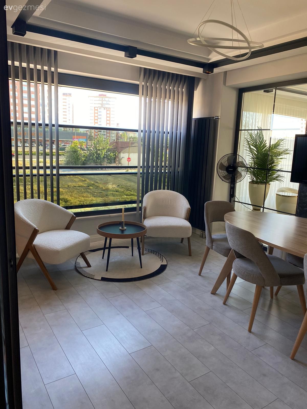 Bu Kayseri Evinde Cam Kapıların Şeffaflığı Tüm Evi Kuşatmış!