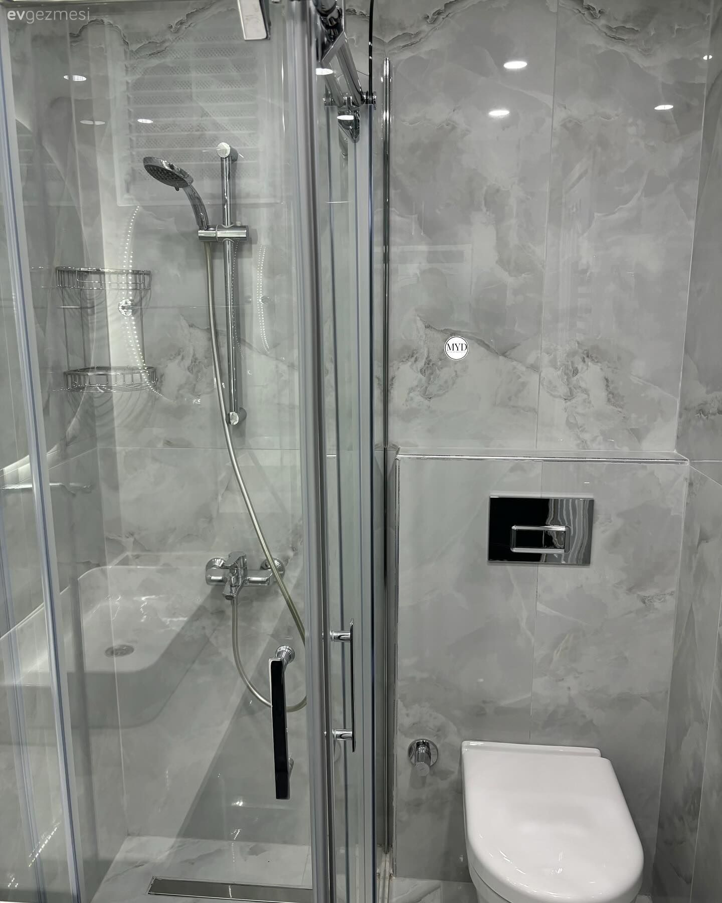 Bu Modern Banyo Küçük Alanlar İçin Çok Fikir Veriyor