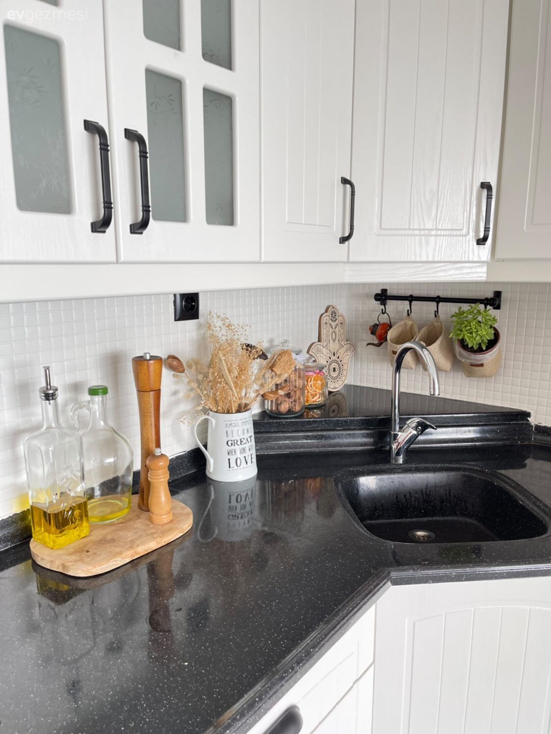 Siyah tezgah, Mutfak tezgahı, Beyaz, Mutfak tezgah arası, Tezgah arası seramik