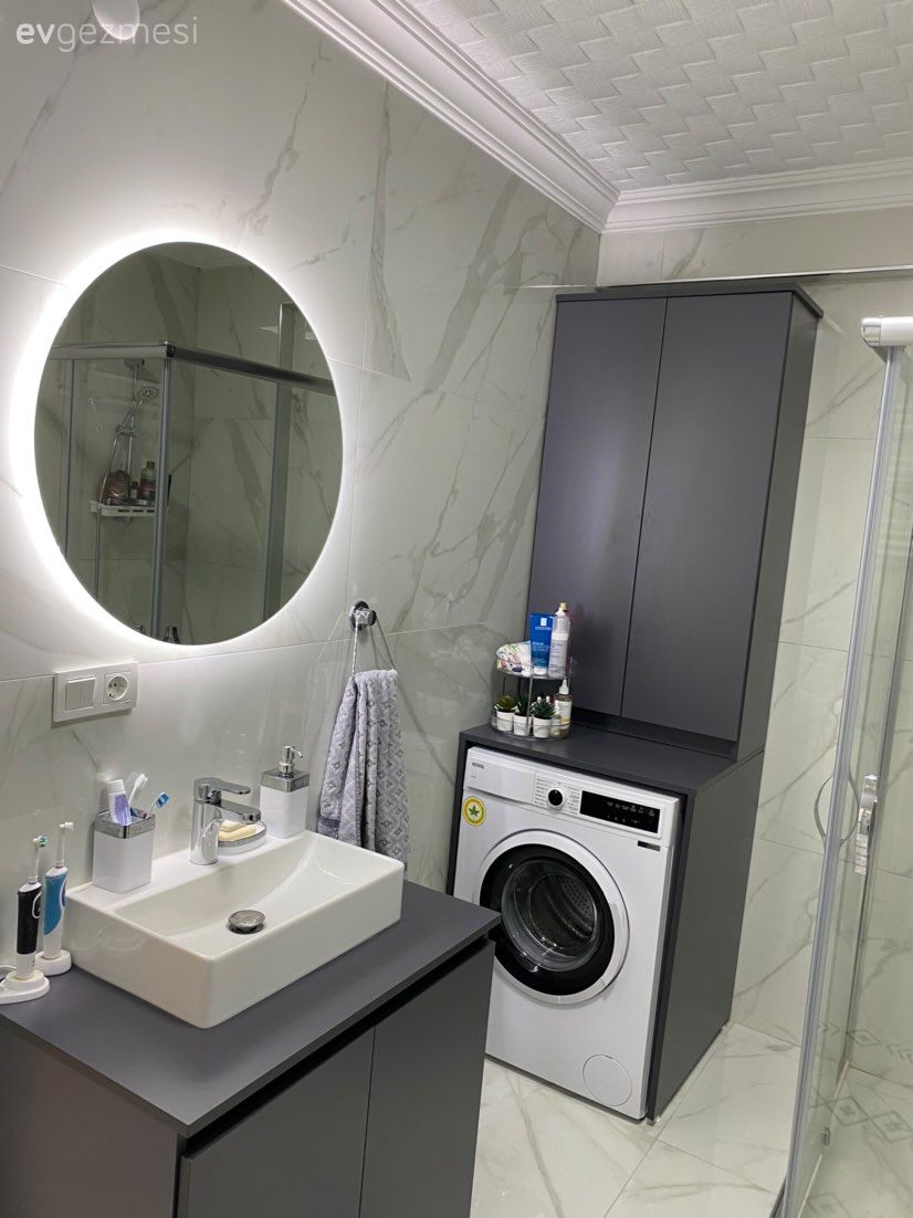 Bu İstanbul Evinde Değişim Rüzgarı Mutfak ve Banyodan Esmiş!