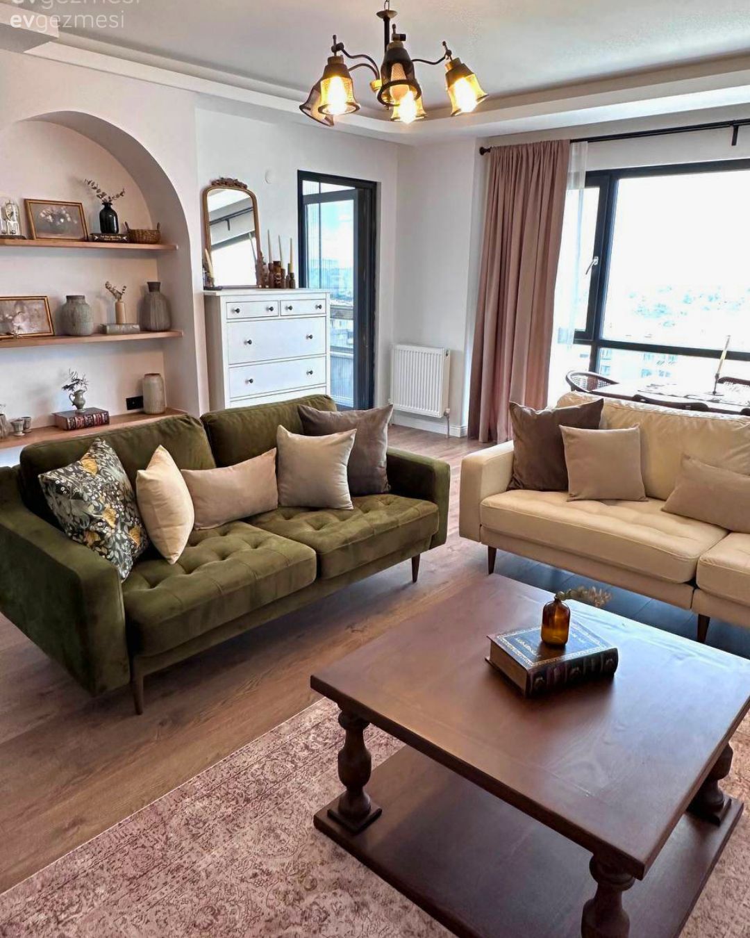 Bursa'daki Bu Yeni Gelin Evinde Modern ve Nostalji İç İçe