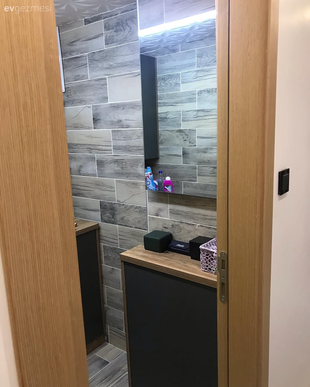 Banyo, Ahşap Mobilya, Siyah, Banyo dolabı, Banyo seramikleri, Banyo aksesuarları, Öncesi / Sonrası, Banyo aynası