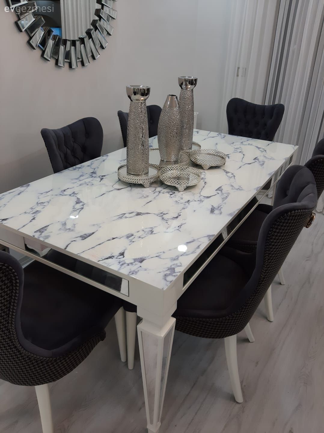 Bu Trabzon Evi Işıldayan Kristalleri Pek Seviyor!