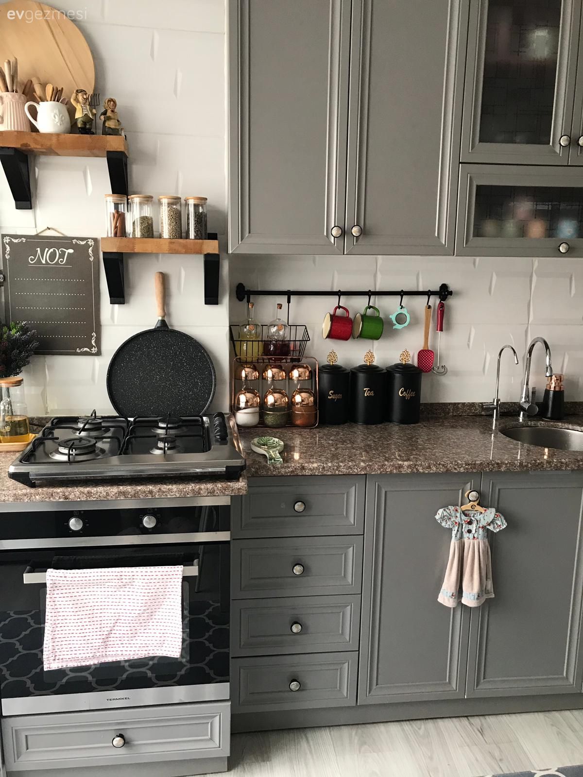 Mutfak, Gri mutfak, Beyaz, Mutfak tezgahı, Mutfak tezgah arası, Mutfak rafı, Tezgah arası seramik