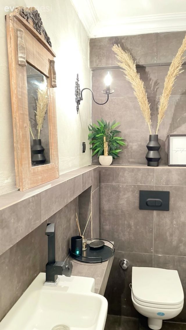 Banyo, Modern banyo, Banyo seramikleri, Beyaz, Vizon, Gri, Banyo nişleri, Banyo aynası, Banyo aksesuarları, Aplik, Aydınlatma