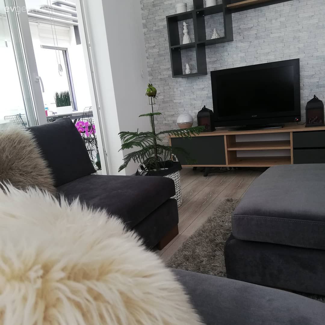 Kırmızıyla Canlanan Bu Evde Hem Işıltı Hem De Dinginlik Bir Arada!