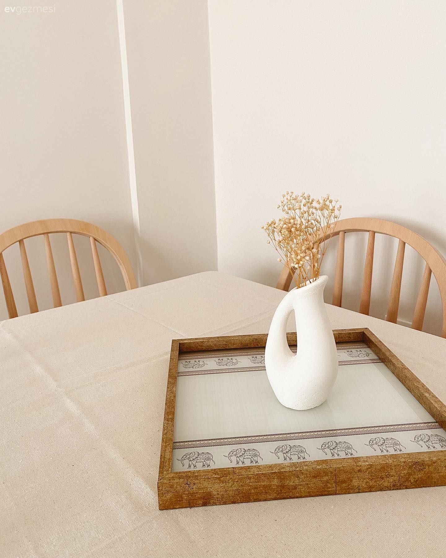 Ahşap Mobilya, Beyaz