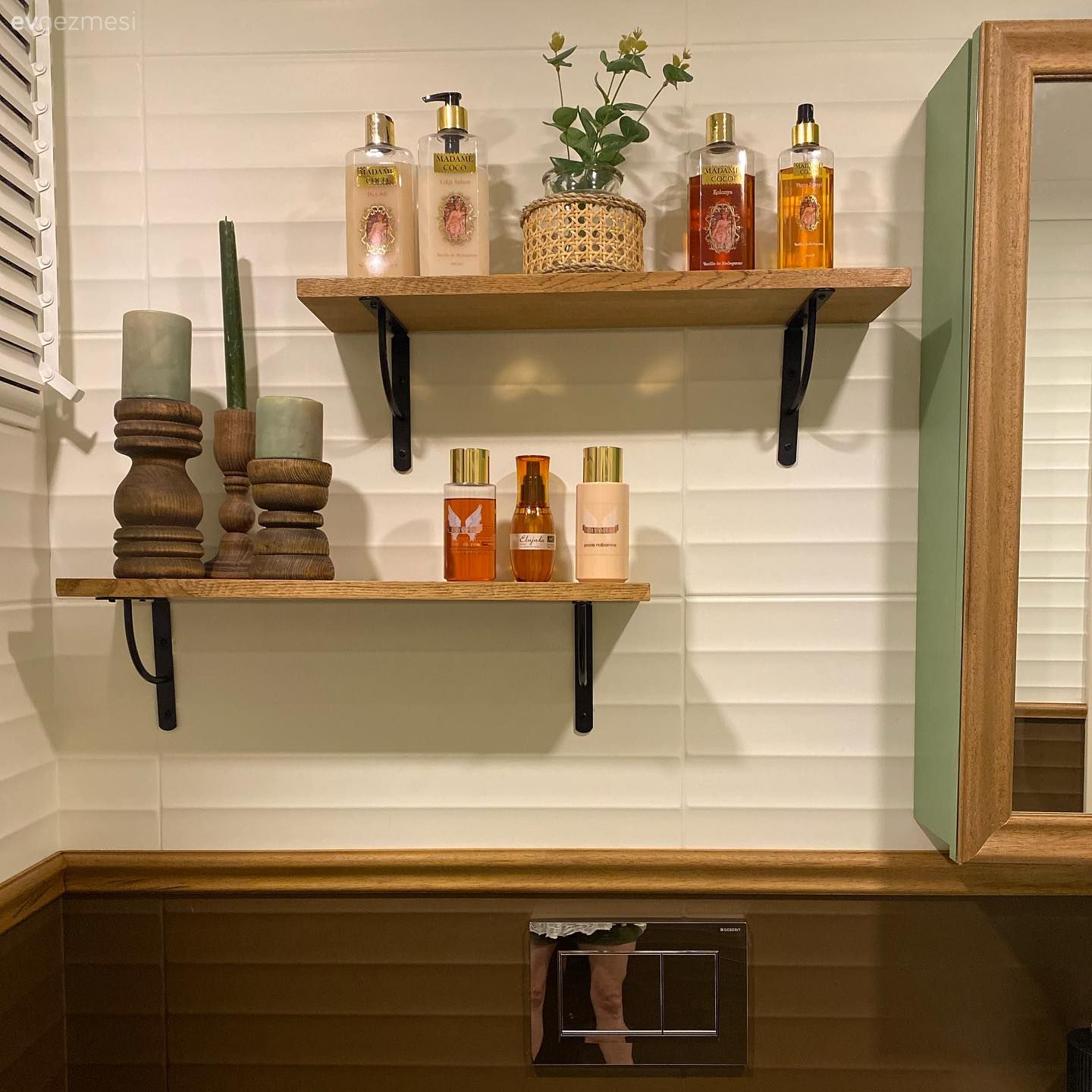 Banyo, Kahverengi, Beyaz, Banyo rafı, Banyo seramikleri