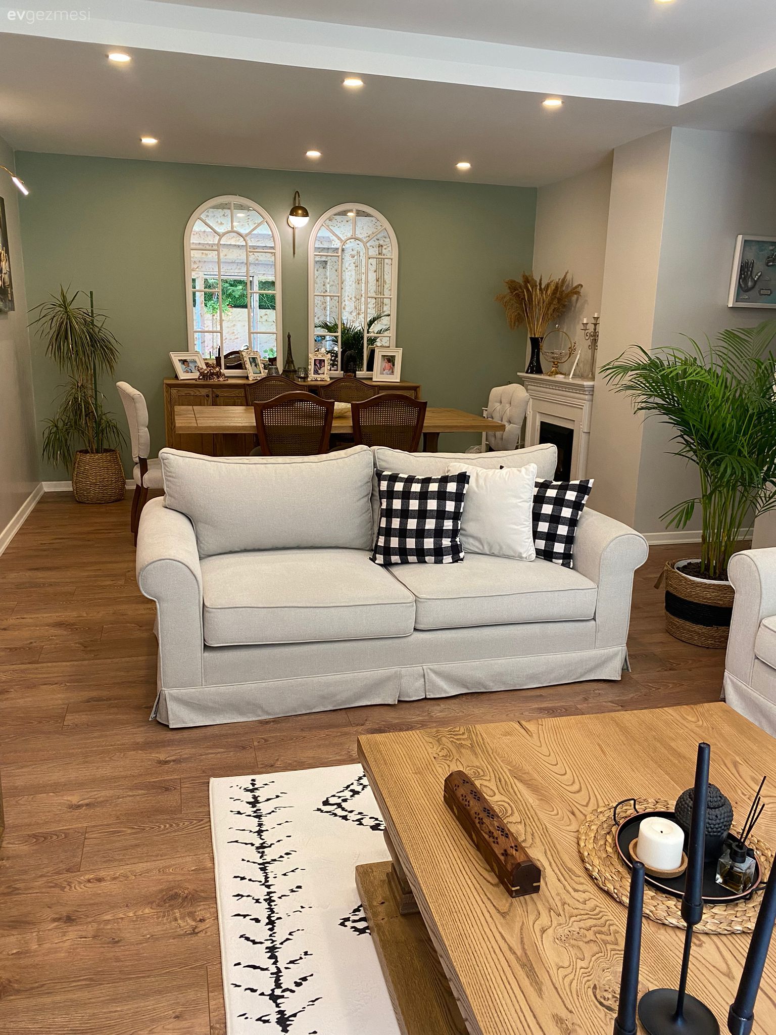 Bu İstanbul Evinde Keyif Dozu Bir Hayli Yüksek!